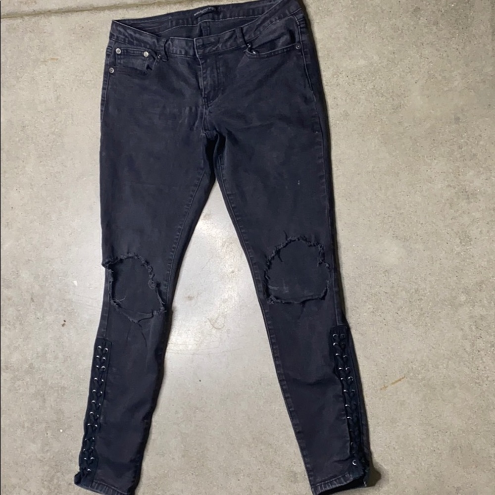 Rue 21 | mid rise distressed jeans